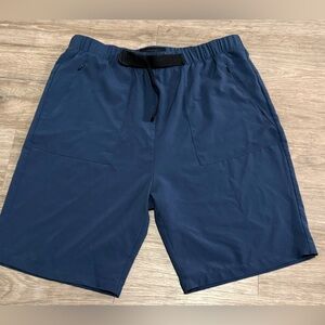 Nomad Blue Men's Athletic Shorts Large Belt Like New 32 waist 8” inseam